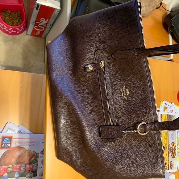 Coach purse - Picture 3 of 3